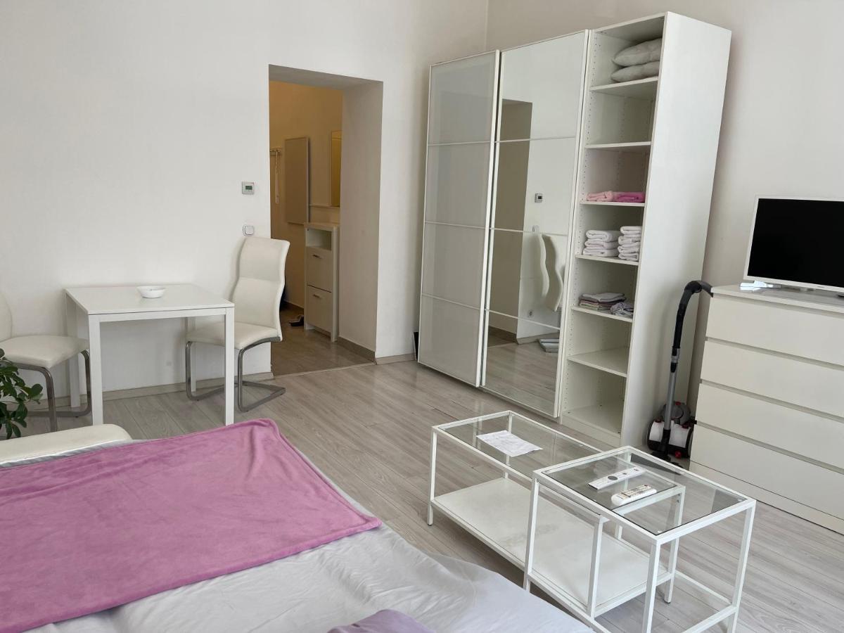 Huetteldorf Apartment Vienna Exterior photo